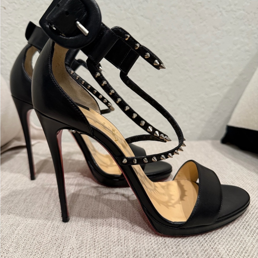 Christian Louboutin 120mm Choca Lux leather sandal heels. Size 39. - Picture 5 of 7